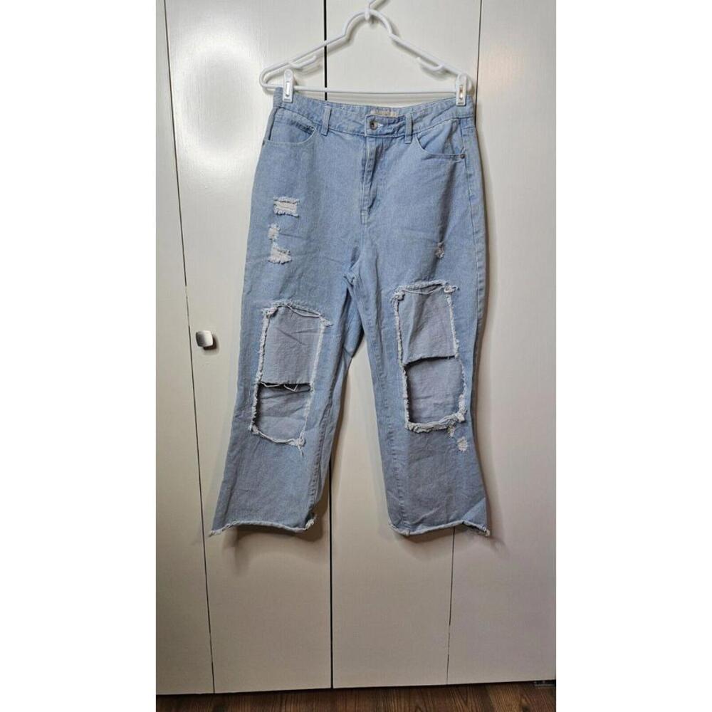 Ripped Jeans Light Blue 30" Waist 26" inseam Chelsea And Violet